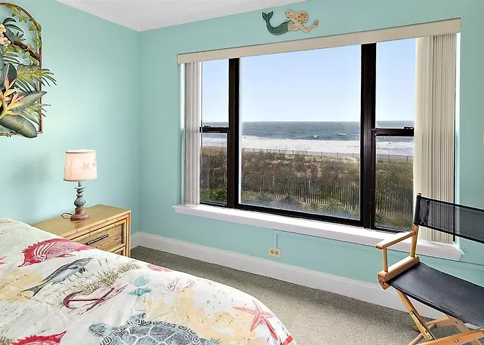 Direct Ocean Front 2 Bedroom In Oceanwalk With Amazing Ocean Views! Ocean City