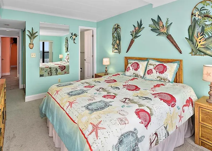 Holiday home Direct Ocean Front 2 Bedroom In Oceanwalk With Amazing Ocean Views! *