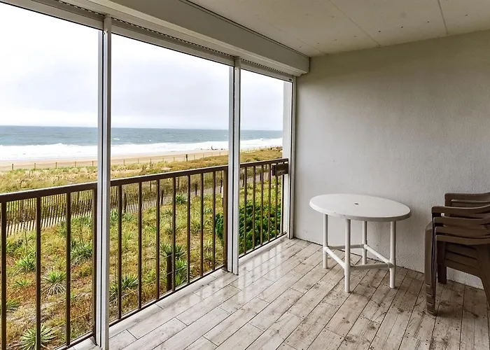 Direct Ocean Front 2 Bedroom In Oceanwalk With Amazing Ocean Views! Holiday home Ocean City