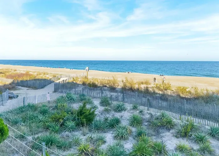 Holiday home Direct Ocean Front 2 Bedroom In Oceanwalk With Amazing Ocean Views!